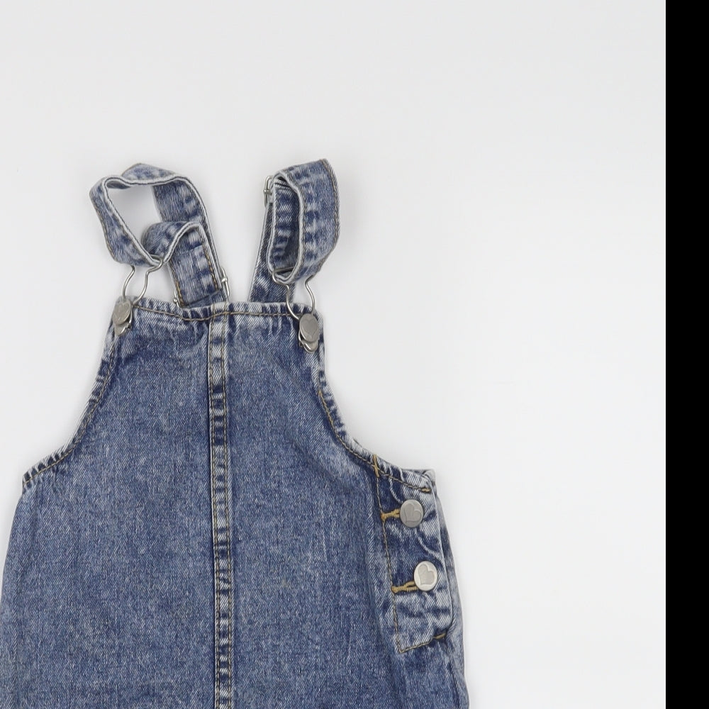 Close-up detail of E-vie Angel girls’ blue houndstooth pinafore/dungaree dress, size 3, years