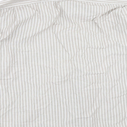 Brand and care label for Gap men’s beige striped button-up, size XL