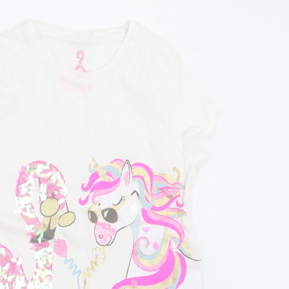 Close-up detail of F&F girls’ white basic t-shirt, size 5-6, years - unicorn flamingo
