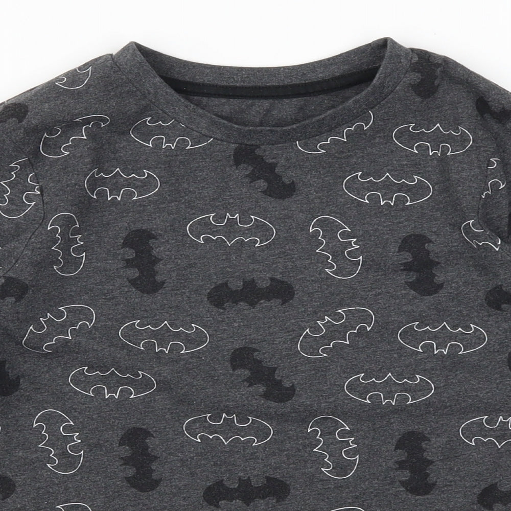 nutme' Boys Grey   Basic T-Shirt Size 7-8 Years  - batman
