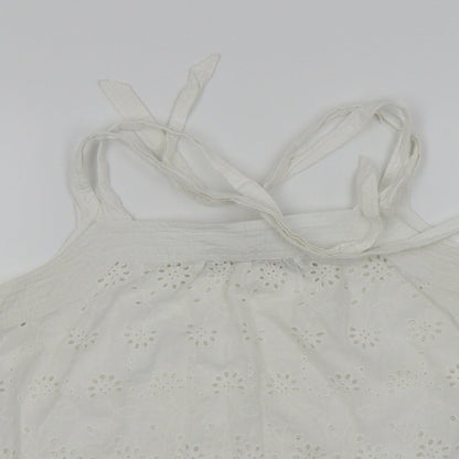 Close-up detail of Dorothy Perkins women’s white floral basic tank, size UK 10