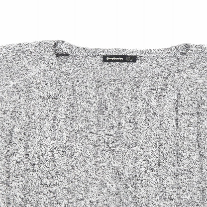 Close-up detail of Stradavarius men’s grey jumper, size S