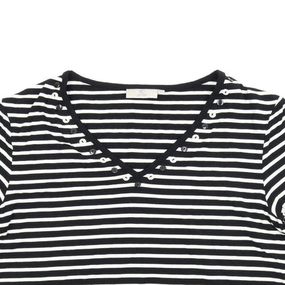 Close-up detail of Country Casuals women’s black striped basic t-shirt, size L