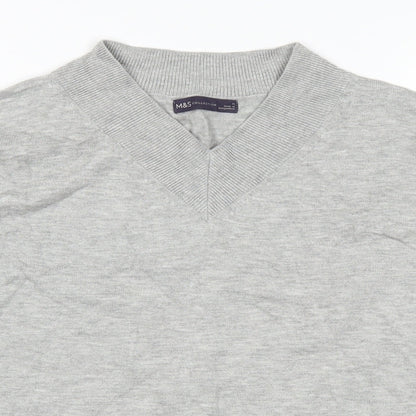 Close-up detail of Marks & Spencer men’s grey knit jumper, size M