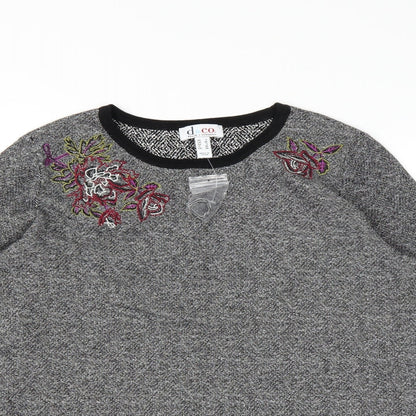 Close-up detail of D&Co. women’s grey jumper, size M