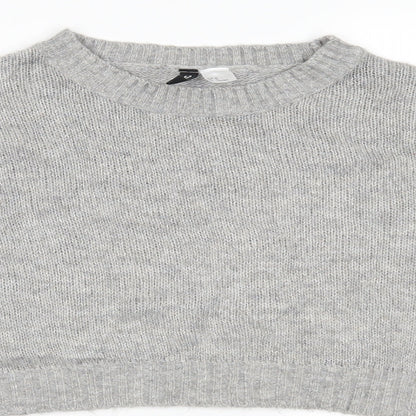 Close-up detail of Divided women’s grey knit jumper, size M
