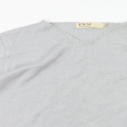 Close-up detail of EWM women’s silver basic t-shirt, size M