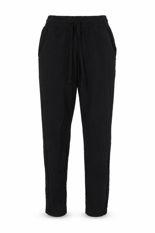 Front view of Primark women’s black sweatpants, size UK 6, 25-inch leg