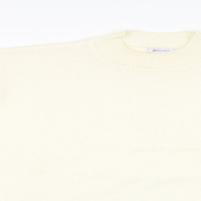 Close-up detail of Damart women’s white jumper, size L