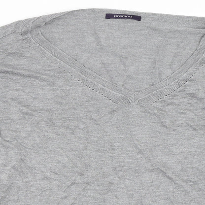 Close-up detail of Promod women’s grey jumper, size S
