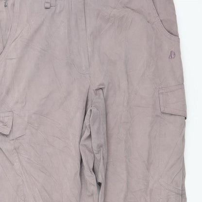 Close-up detail of Grasshoppers women’s beige trousers, size UK 12, 26-inch leg