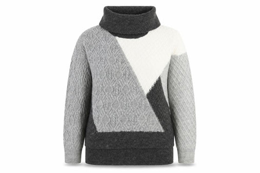 Front view of Max Studio women’s grey houndstooth pullover hoodie, size M