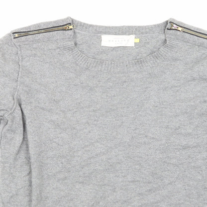 Close-up detail of Weekend women’s grey basic t-shirt, size UK 12