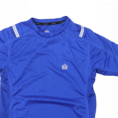 Close-up detail of Admiral men’s blue t-shirt, size S