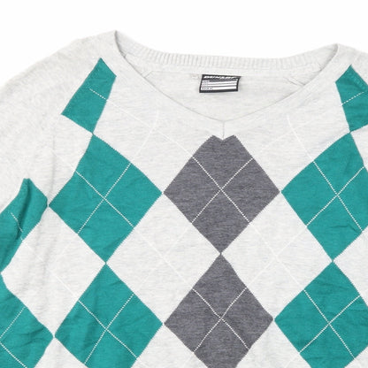 Close-up detail of Dunlop men’s multicoloured argyle/diamond henley jumper