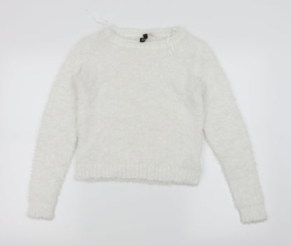 Front view of Divided by H&M women’s white jumper, size UK 4