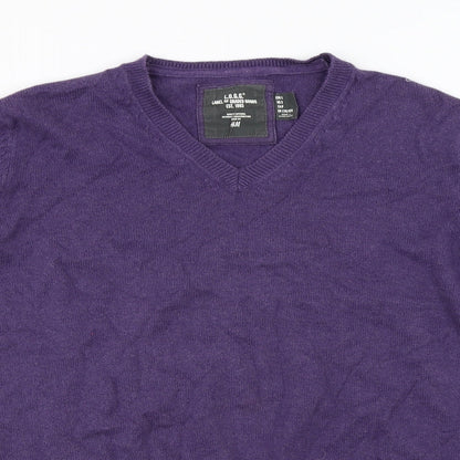 Close-up detail of H&M men’s purple jumper, size S
