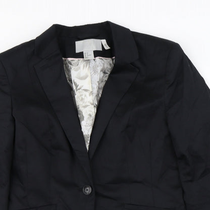 Close-up detail of H&M women’s black jacket blazer, size UK 8