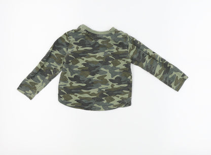 Back view of F&F boys’ green camouflage basic t-shirt, size 12-18, months