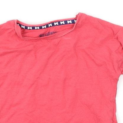 Close-up detail of F&F girls’ pink basic t-shirt, size 12-18, months