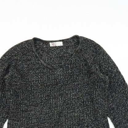 Close-up detail of kt women’s grey jumper, size M
