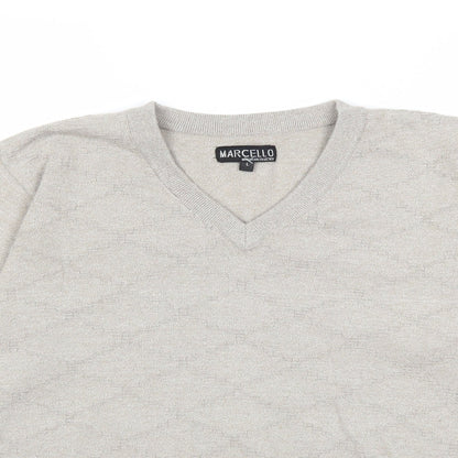 Close-up detail of Marcello men’s beige knit jumper, size L