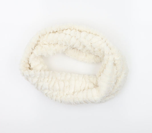 Preworn Womens Ivory    Scarf