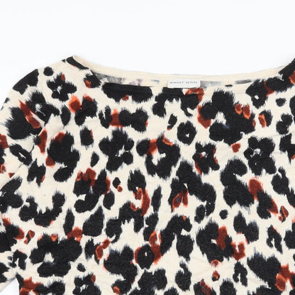 Close-up detail of Minuet Petite women’s ivory animal print knit jumper, size S