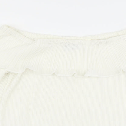 Close-up detail of PRETTYLITTLETHING women’s white basic blouse, size UK 12, - pleated