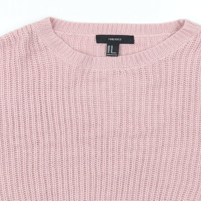Close-up detail of Forever 21 women’s pink jumper, size M