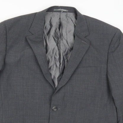 Close-up detail of Skopes men’s grey jacket suit jacket, size 42