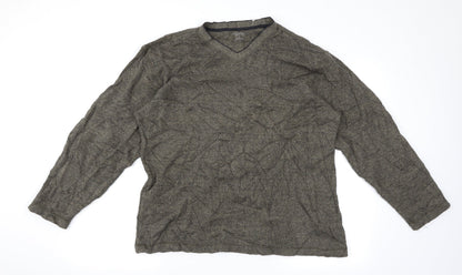 Additional front view of Geoffrey Beene men’s green jumper, size M