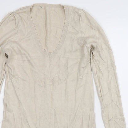 Close-up detail of Dorothy Perkins women’s beige knit jumper, size UK 10