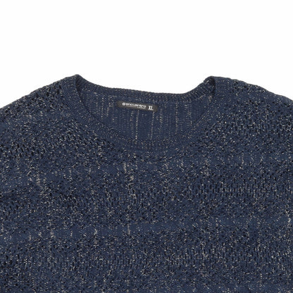 Close-up detail of Encuentro women’s blue basic tank, size XL