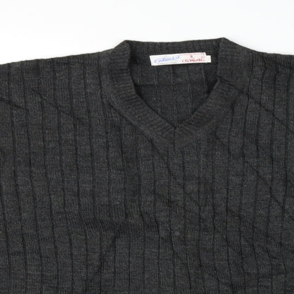 Close-up detail of Oswal men’s grey jumper, size M