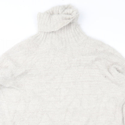 Close-up detail of Missguided women’s beige knit jumper, size UK 8