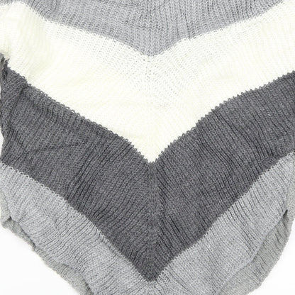 Brand and care label for Select women’s grey jumper, size M