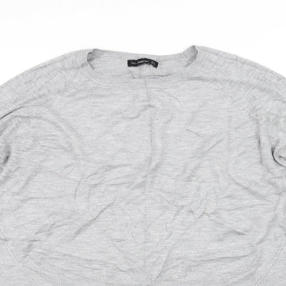 Close-up detail of Zara Knit women’s grey jumper, size S