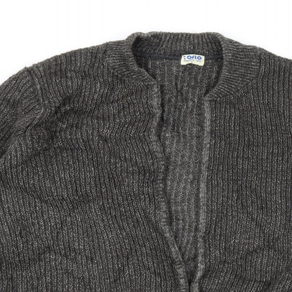 Close-up detail of Oslo women’s grey knit cardigan jumper, size S