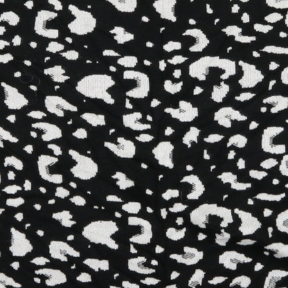 Brand and care label for F&F women’s black geometric jumper, size UK 14