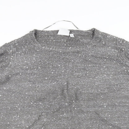 Close-up detail of JUNAROSE women’s grey knit jumper, size L