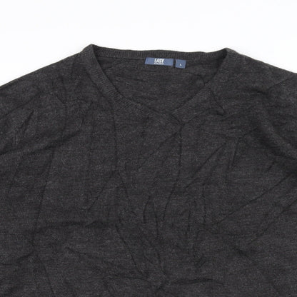 Close-up detail of Easy men’s black knit jumper, size L