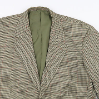 Close-up detail of Avenue men’s white check jacket suit jacket