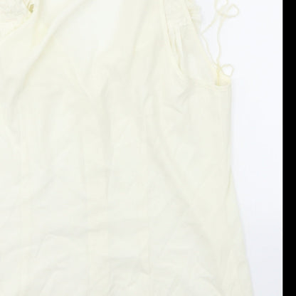 Brand and care label for Spense women’s white basic blouse, size L