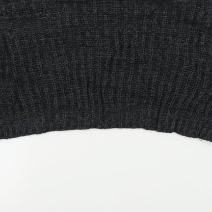 Brand and care label for BDG women’s grey jumper, size XS