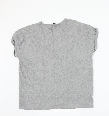 Back view of New Look girls’ grey basic t-shirt, size 12-13, years - j'adore
