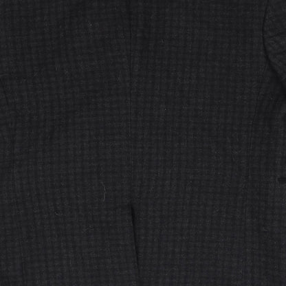 Brand and care label for Cedarwood State men’s black jacket, size M