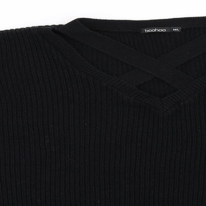 Close-up detail of Boohoo women’s black jumper, size M