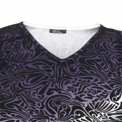 Close-up detail of Sky Designs women’s purple geometric basic t-shirt one size - 1