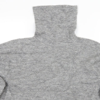 Close-up detail of Divided women’s grey jumper, size S